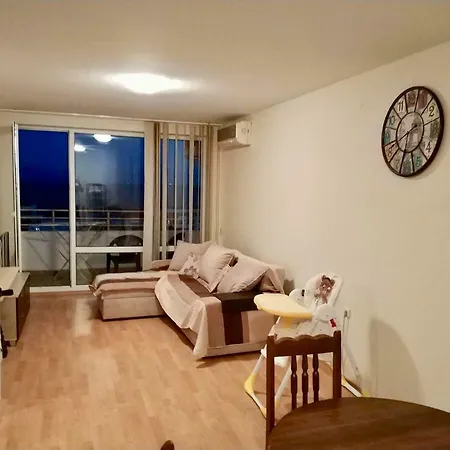 Apartment One-bedroom With Balcony In *