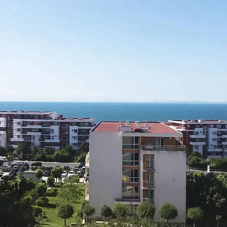 One-bedroom With Balcony In Apartmán