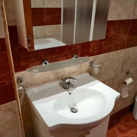 One-bedroom With Balcony In