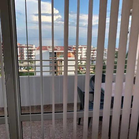 Apartmán One-bedroom With Balcony In